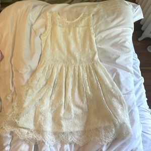 NEW! white dress Ava & Yelly